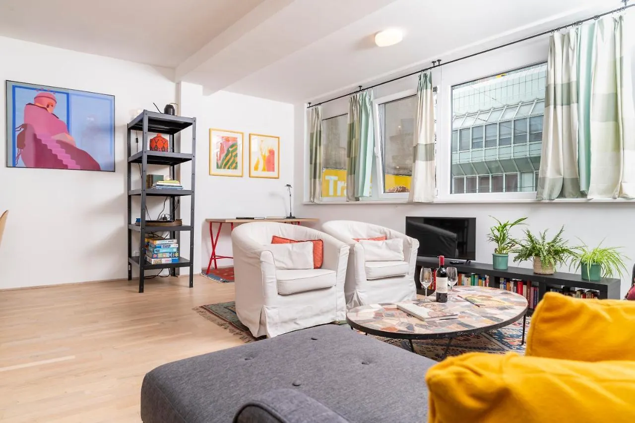 Art Apartment Karlsplatz By Ichbucheat Wien