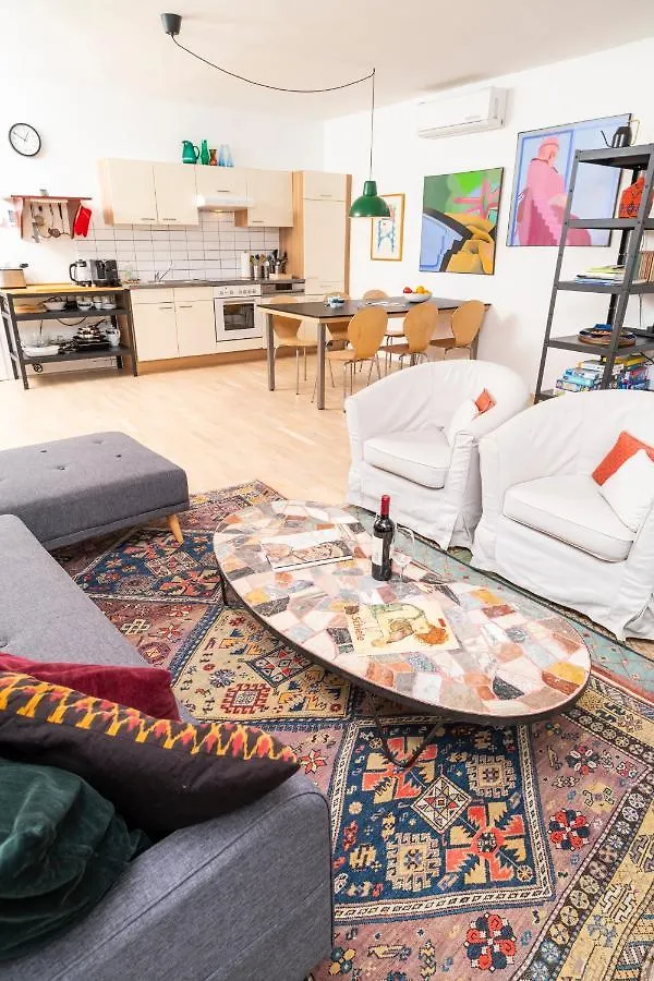 Art Apartment Karlsplatz By Ichbucheat Wien 0*,  Österrike