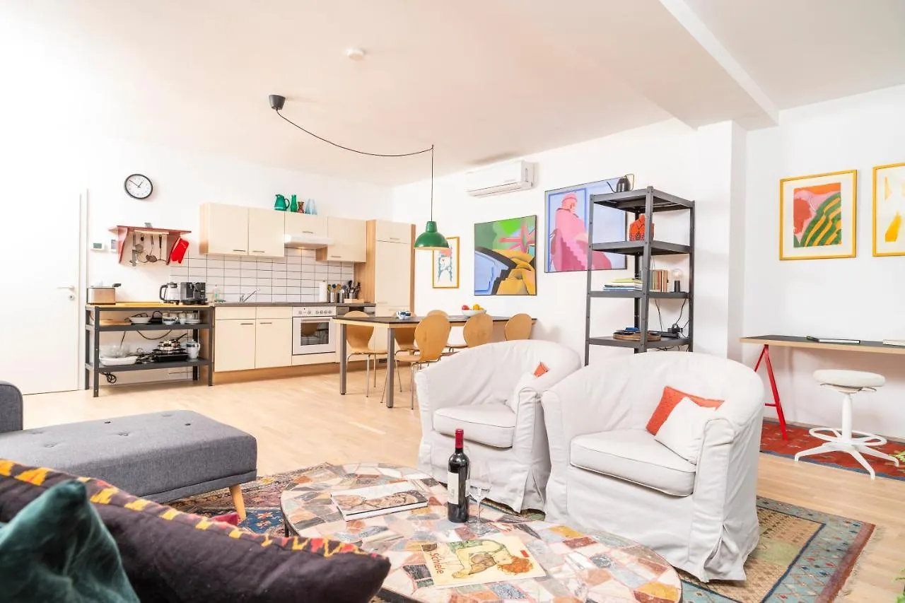 Art Apartment Karlsplatz By Ichbucheat Vienna
