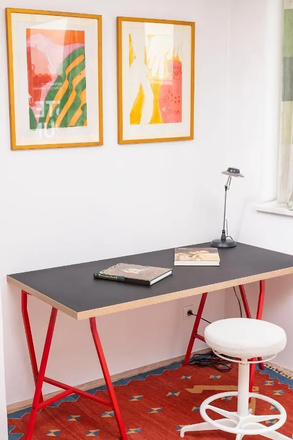 Art Apartment Karlsplatz By Ichbucheat Wien Österrike