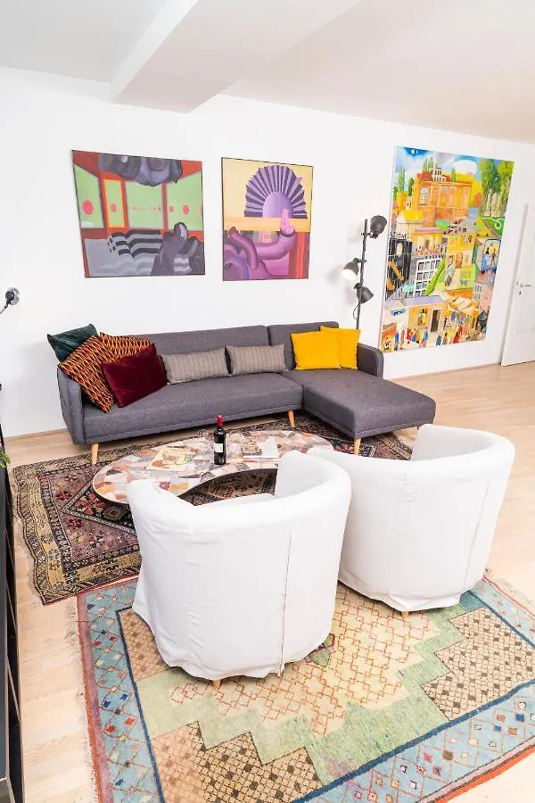 Art Apartment Karlsplatz By Ichbucheat Wien