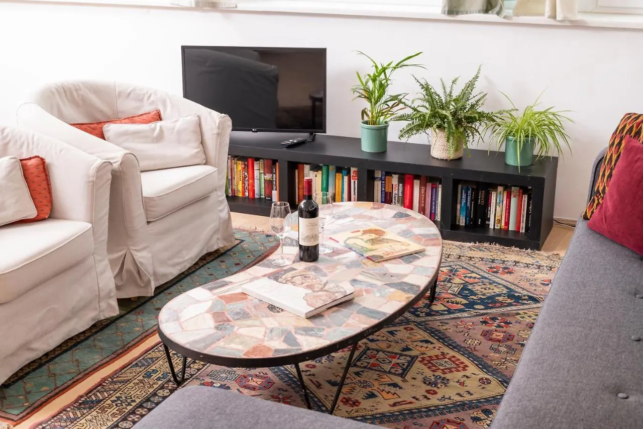Art Apartment Karlsplatz By Ichbucheat Vienna