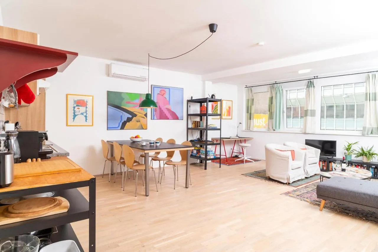 Art Apartment Karlsplatz By Ichbucheat Wien