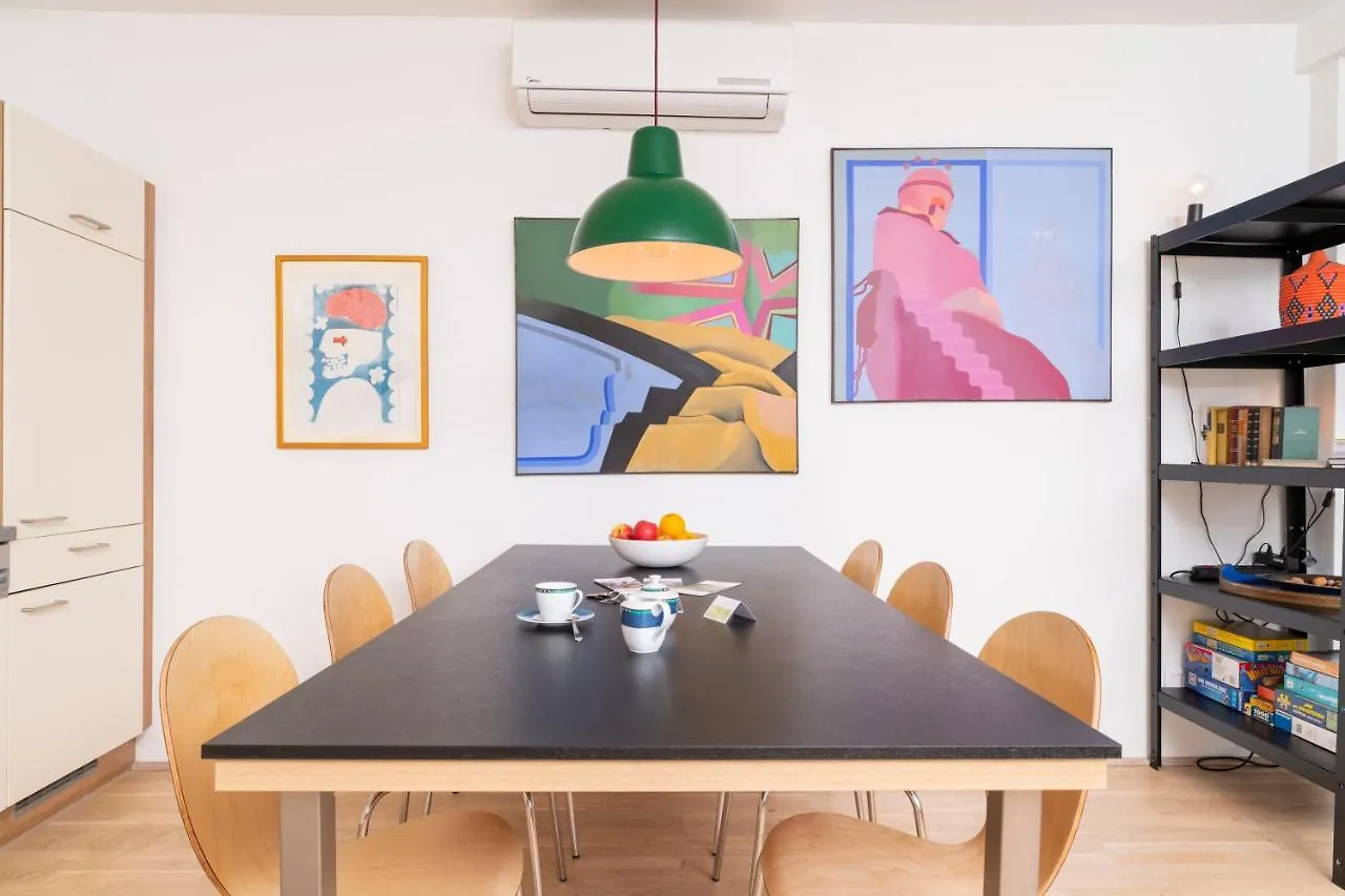 Art Apartment Karlsplatz By Ichbucheat Wien