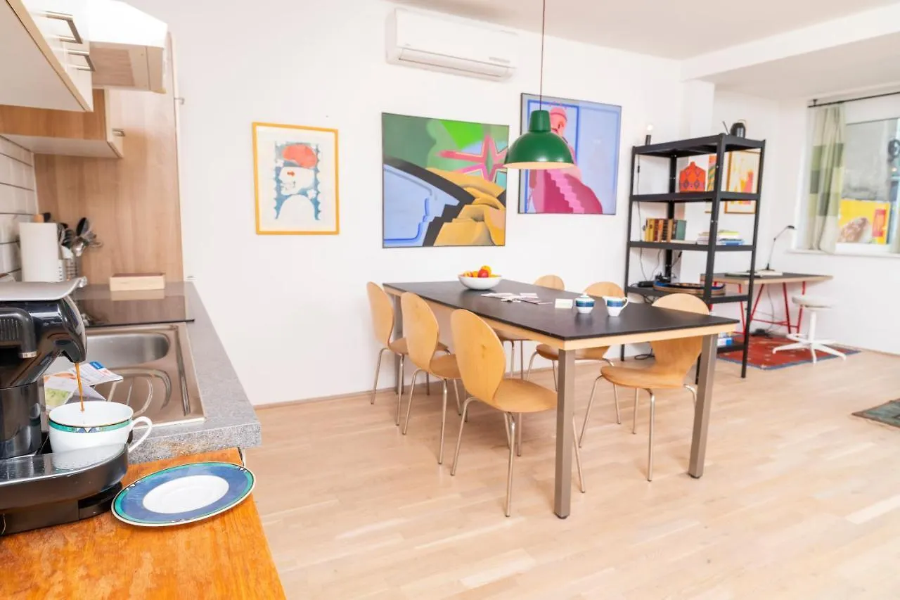 Art Apartment Karlsplatz By Ichbucheat Vienna Austria
