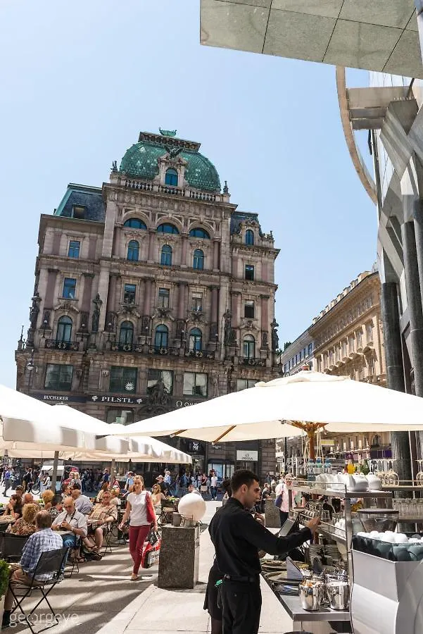 Art Apartment Karlsplatz By Ichbucheat Wien