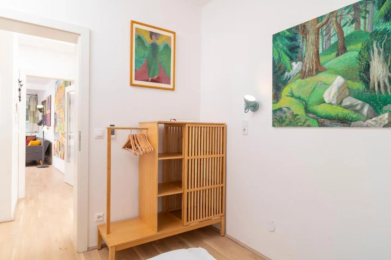 Art Apartment Karlsplatz By Ichbucheat Vienna