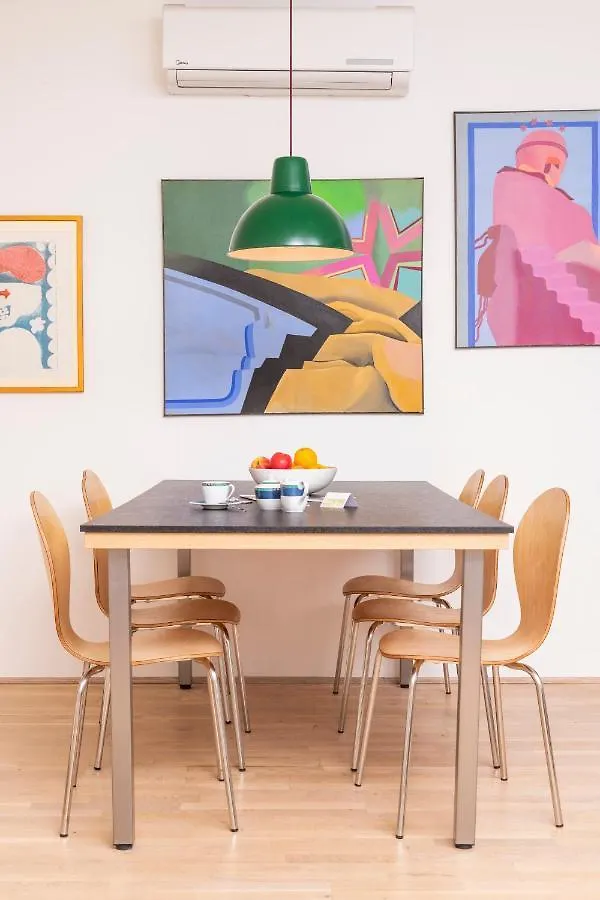 Art Apartment Karlsplatz By Ichbucheat Wien